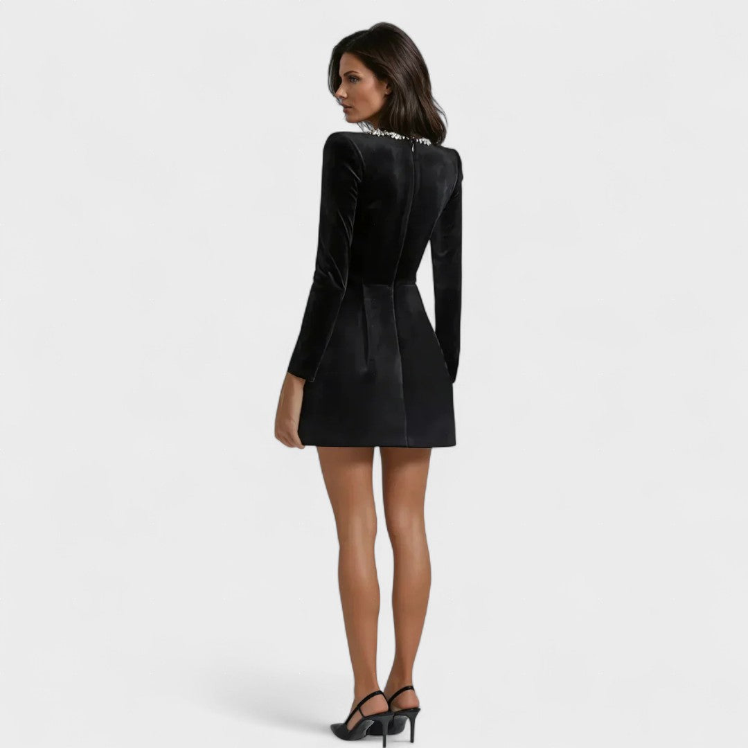 Valeria™ | Vestido corto de terciopelo elegante