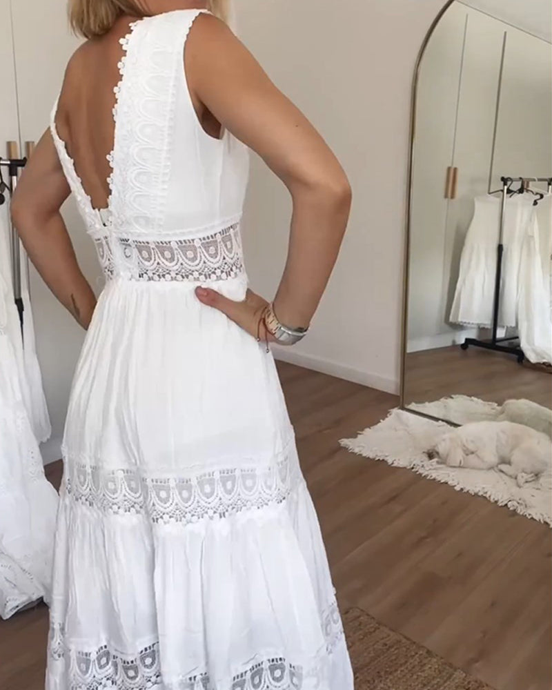 María™ | Elegante Vestido de Encaje con Escote en V